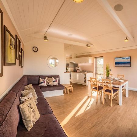 Montana Log Cabin - Ockeridge Rural Retreats Wichenford 외부 사진