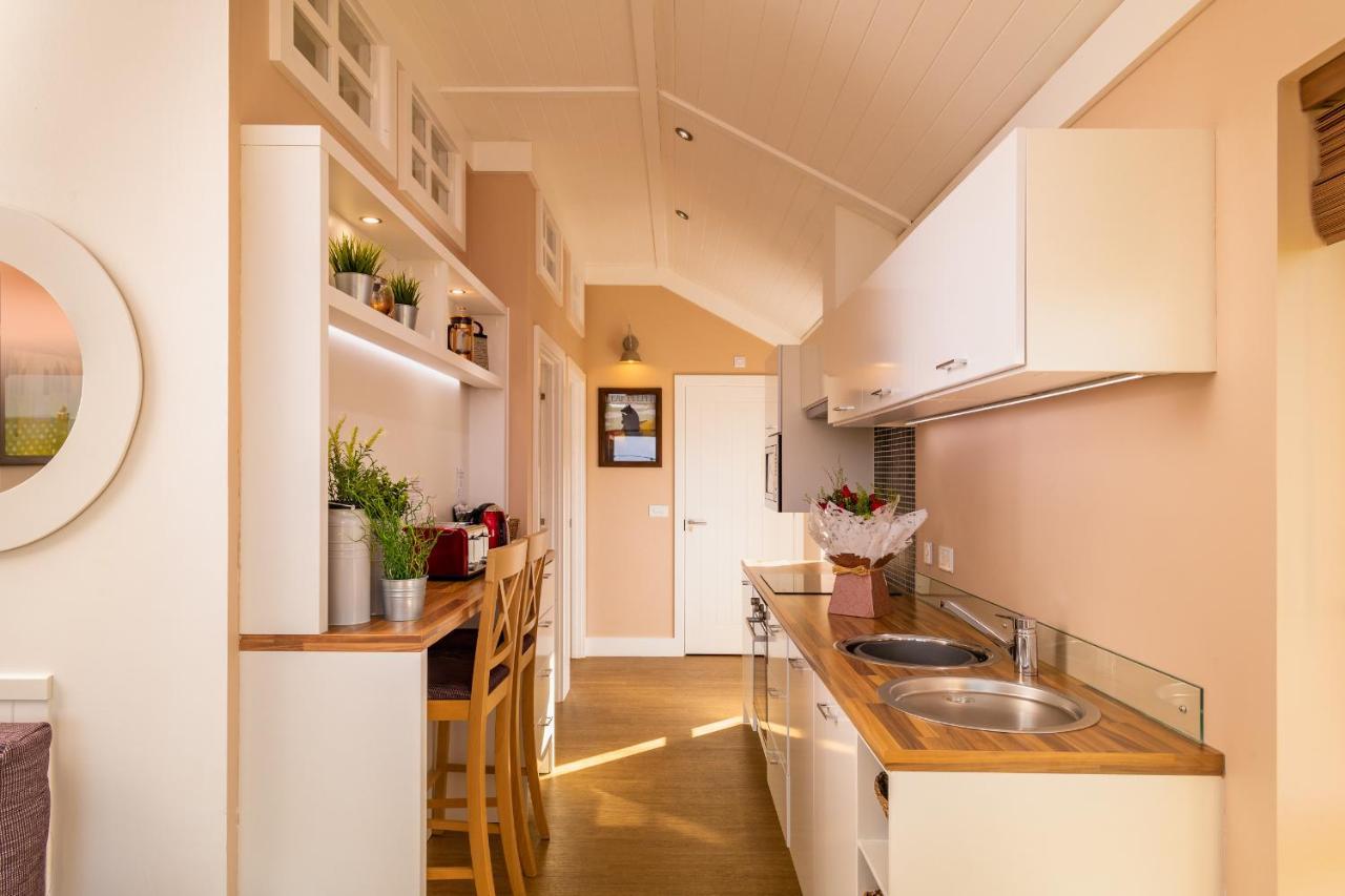Montana Log Cabin - Ockeridge Rural Retreats Wichenford 외부 사진