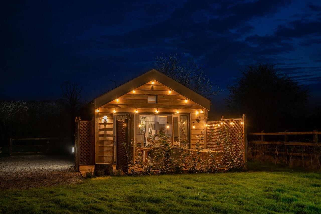 Montana Log Cabin - Ockeridge Rural Retreats Wichenford 외부 사진